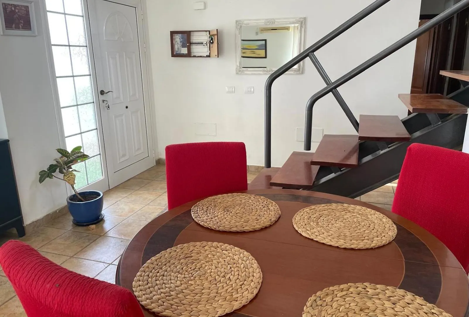 Aloha Villa Con Piscina Triquivijate Spanien